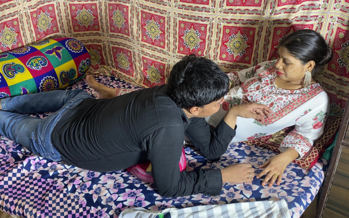 Desi Indian Wife: Романтический и горячий секс, индийская пара дези влюблена занимается настоящим сексом