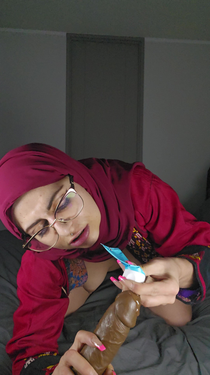 MiaNIqab: 91. Mia Niqab'ı Sikebileceğin Kadar Sert Sik Beni