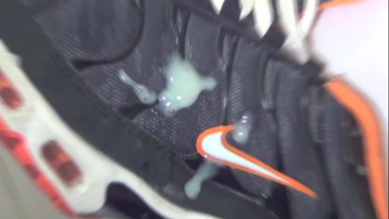 Sneaker gay: Scally boy fuck in sneakers