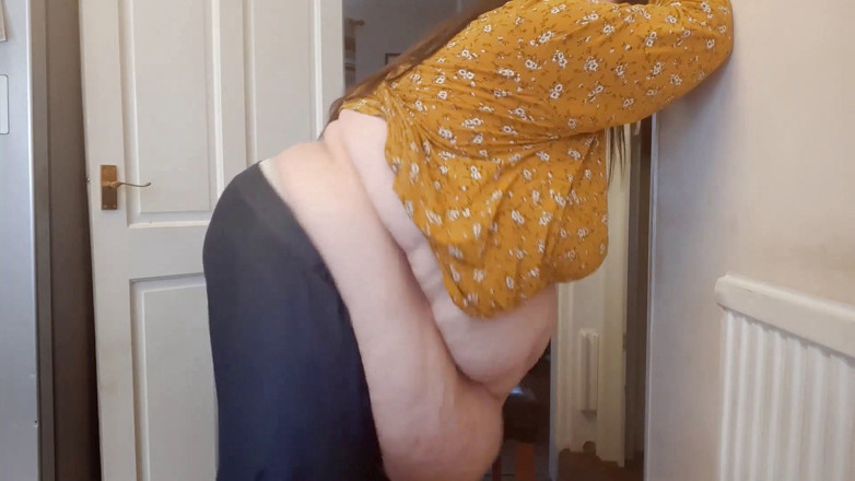 SSBBWLadyBrads: Толстушка-жиробасина колышет животом и колышет