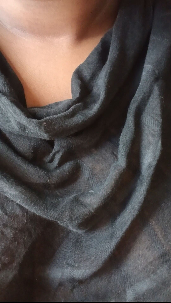 Skakoi: Desi-meisje praat audio vriendje