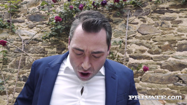 Private.com: Cherry Kiss en Alice Wayne leveren een ongelooflijke trio-scène