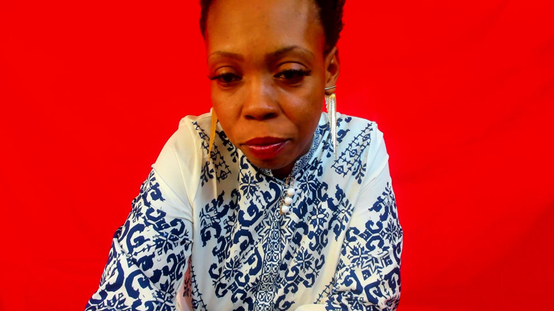 AnalEbony: Рольова гра, неслухняна господиня дає радість новому рабу...