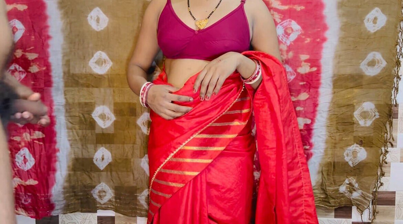 Desi Bhabhi 01: Сільська бхабхі відтрахана 