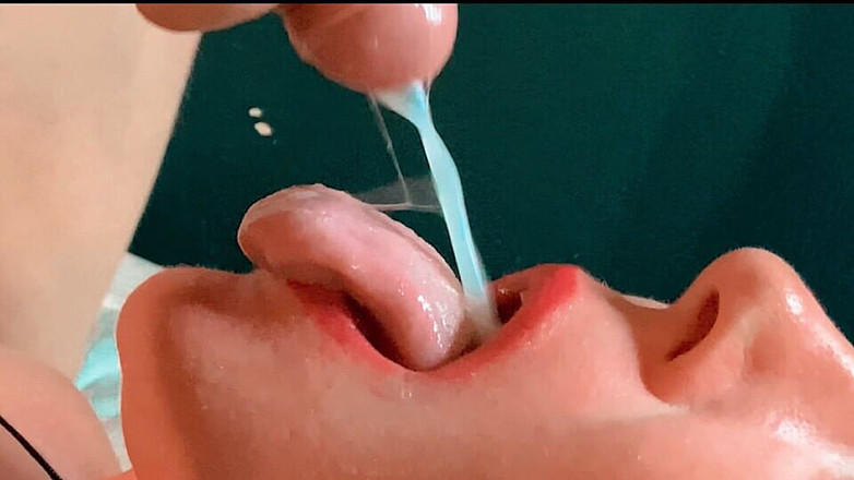 Farmers Wifey: Preputul: ea se îneacă de la o cantitate uriașă de spermă,...