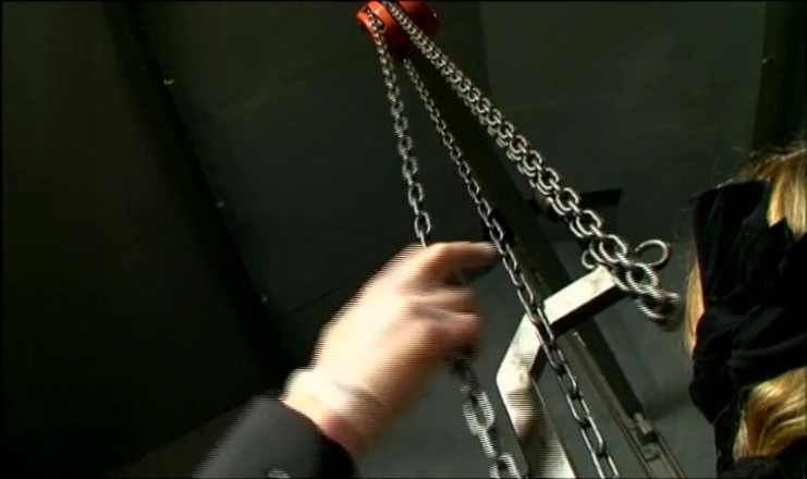 Absolute BDSM films - The original: Gra woskowa i sikanie z gorącą MAMUŚKĄ