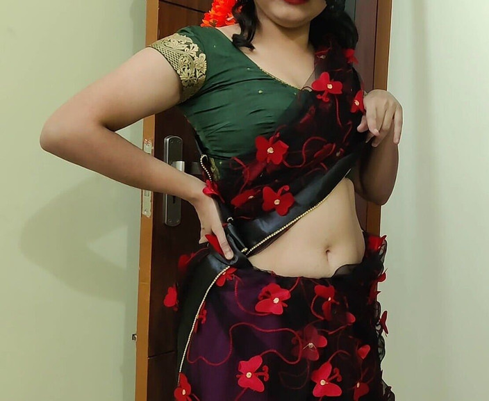 SanaThomas: Mallu-typ und indische sexy desi heiße tamilische tante in sari...
