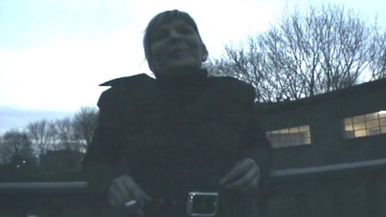 German bitch hunter: Blonda matură se fute cu vibratoare în pizda umedă până la...