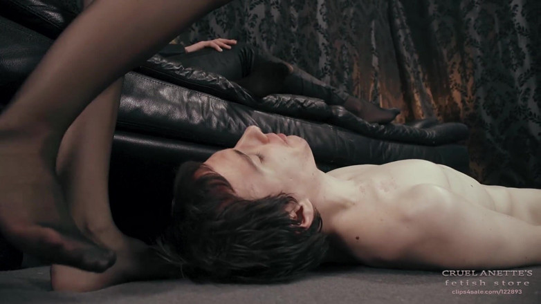 Cruel Anettes fetish world: 나일론 풋 페티쉬 2부