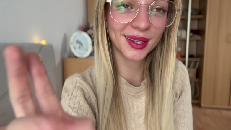 Goddess_Bella_Rae: Asmr flickvän lugnar dig