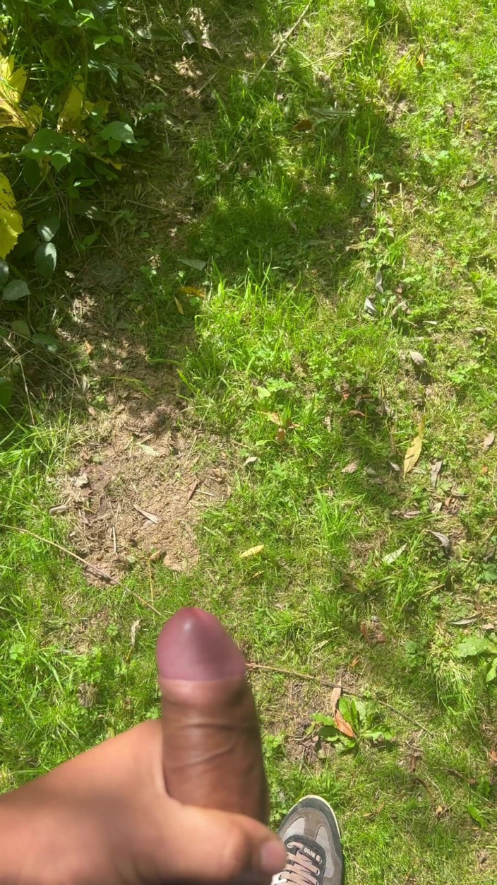 Kadu: Seduce un uomo sposato nel bosco