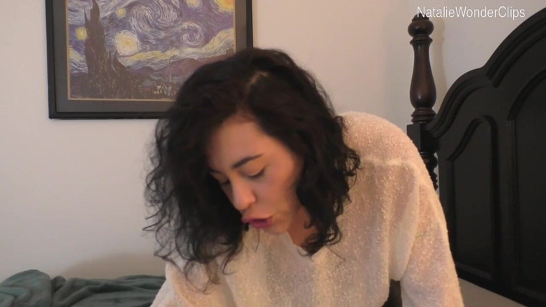 Natalie Wonder: Тримаючи це в наших друзів II - до біса