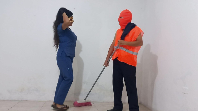 Martin13: O Varredor tem uma aventura rápida com a enfermeira presunçoso