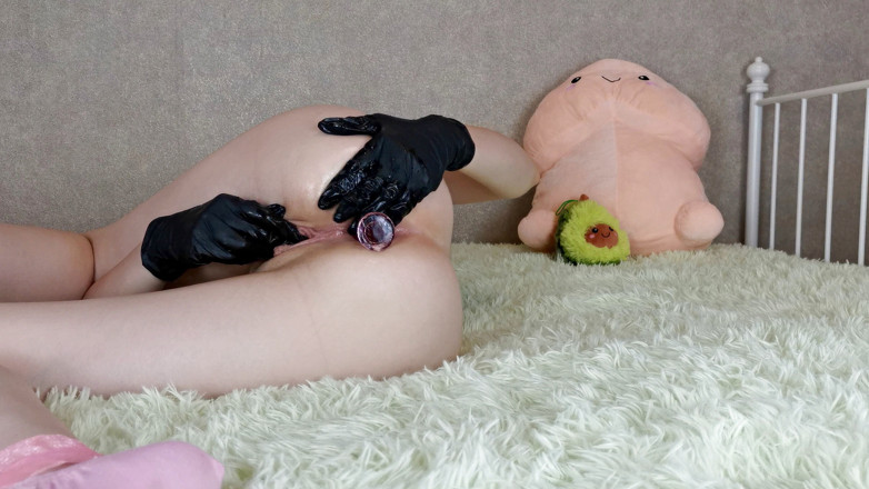 Me_little_fetish: Anální kolík v zadku masturbace velký klitoris chcaní Ve fetiš...