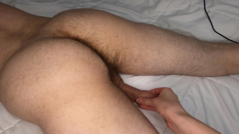 Kinodiva: Stříkání na erotickou masáž přímo na masérku