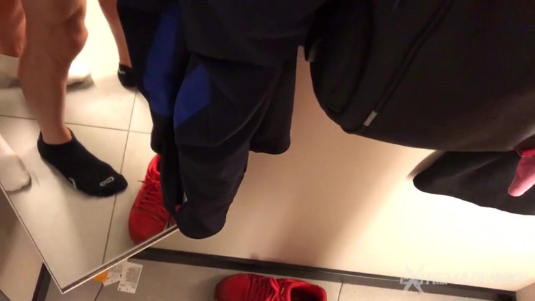 Extremalchiki: Uitgekleed betrapt
