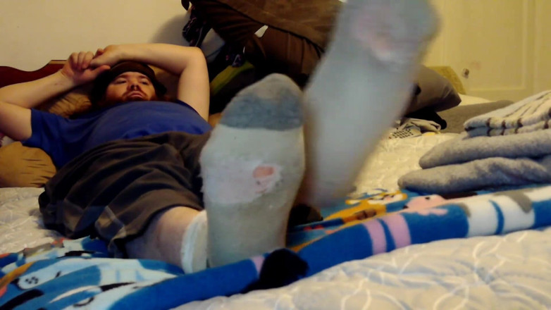 Au79: Ich chille einfach im bett mit meinen socken