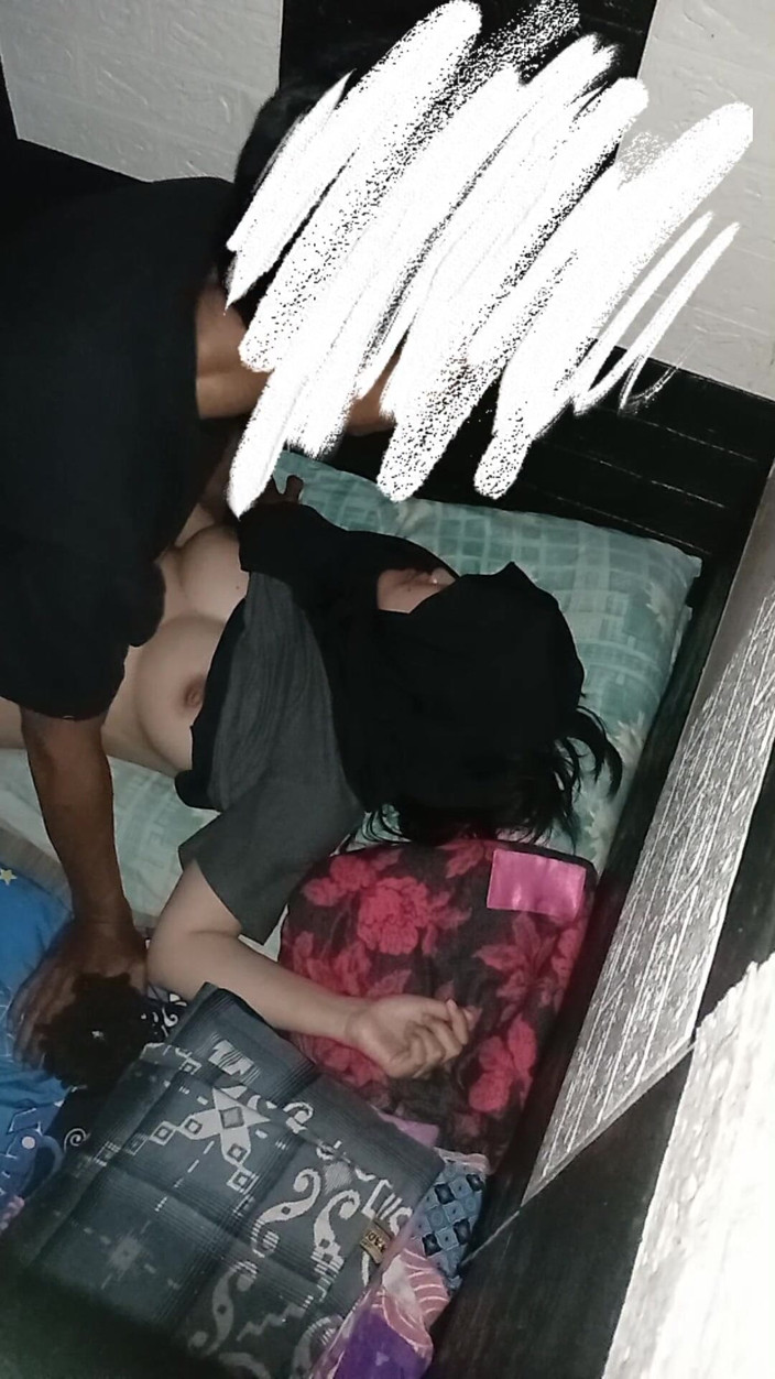 Famly sex: Keseronokan pepek saya yang sempit