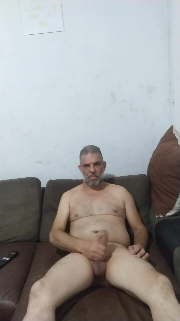 Carmona's father: kraun sah karne ke lie apna raasta pit raha hai