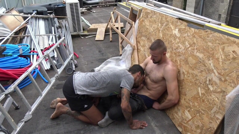SEX WITH STRAIGHT BOY CURIOUS: Latino pojke knullad barbacka av en rak pojke