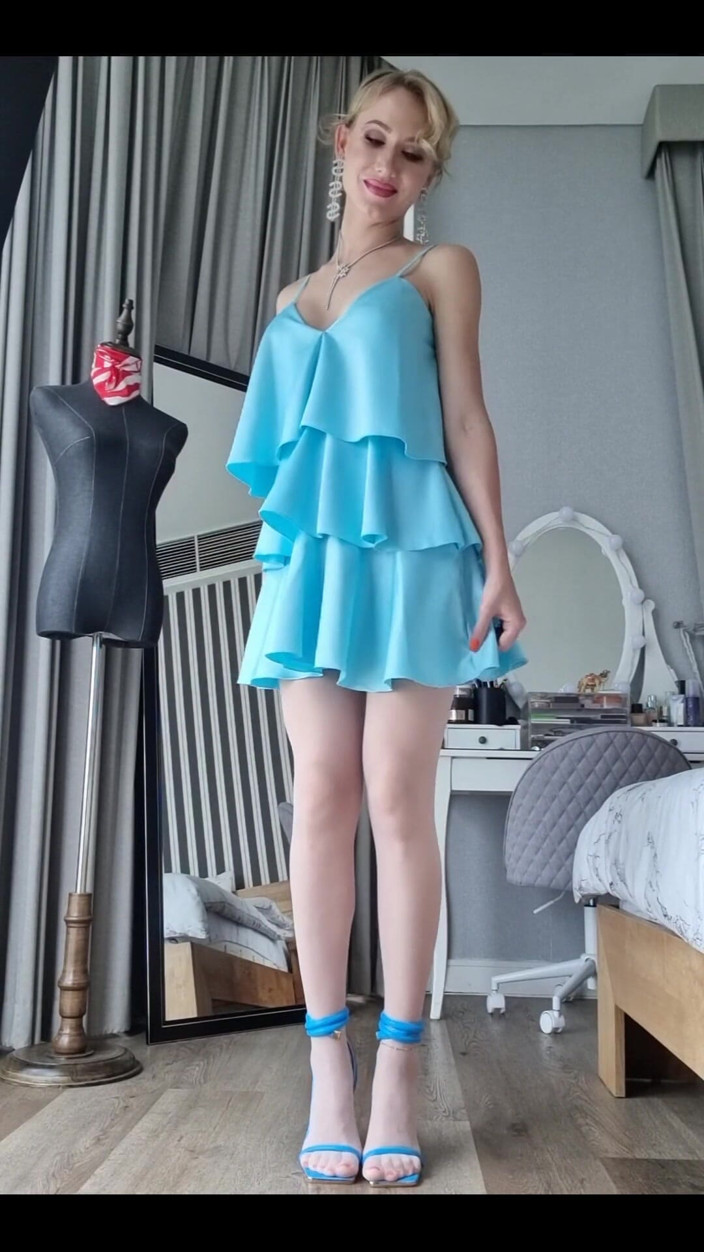 Angel The Dreamgirl: Vestido azul