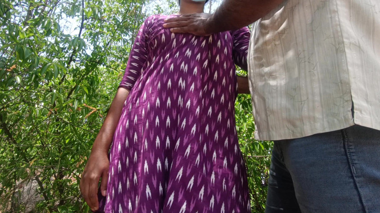 Palani69: Femme au foyer infidèle en plein air