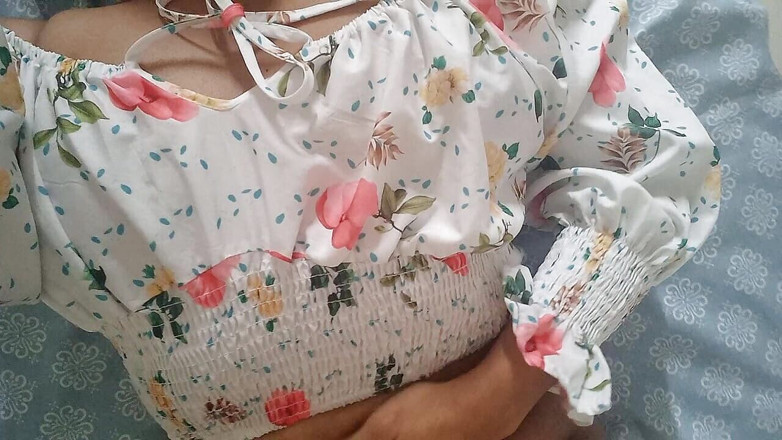 PATY PATY: Mi hermanastra no ha follado en varios días, y está...