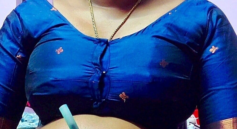 Desi Mohini: Сексуальна мадам