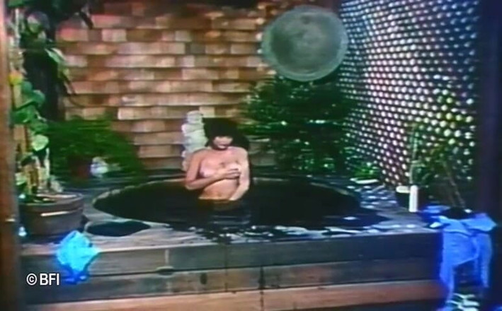 Vintage bedtime stories: Clip retrò erotica bollente bollente.