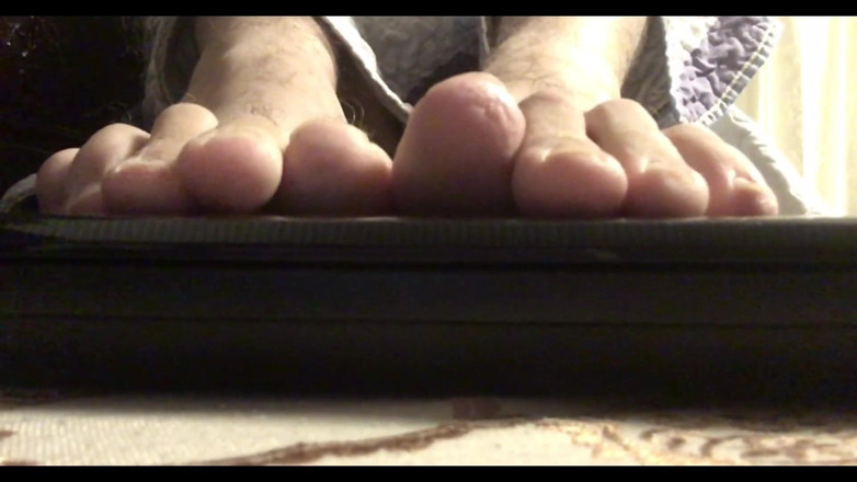 Manlyfoot: Model Kaki Seksi Memenuhi Fetish Saya Dengan Datang Hidup - Manlyfoot -...