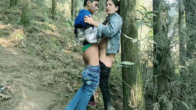 Anjalisingh_sexy: 18 Year Old Indian College Boy Hot Sex with Mature...