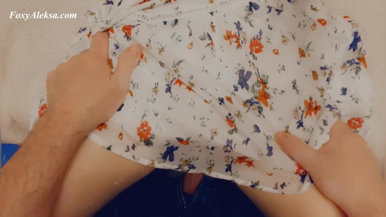 FoxyAleksa: Essayez Le Sexe Avec Un Ami En Caoutchouc