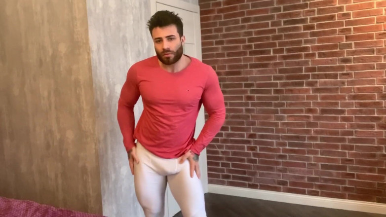 Maximus Barmin: Strip-tease blanc et rose (partie 1)