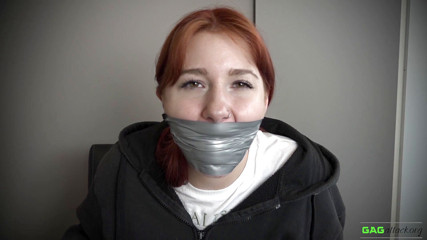 Gag Attack: Red Foxy - roubíky z PVC pásky