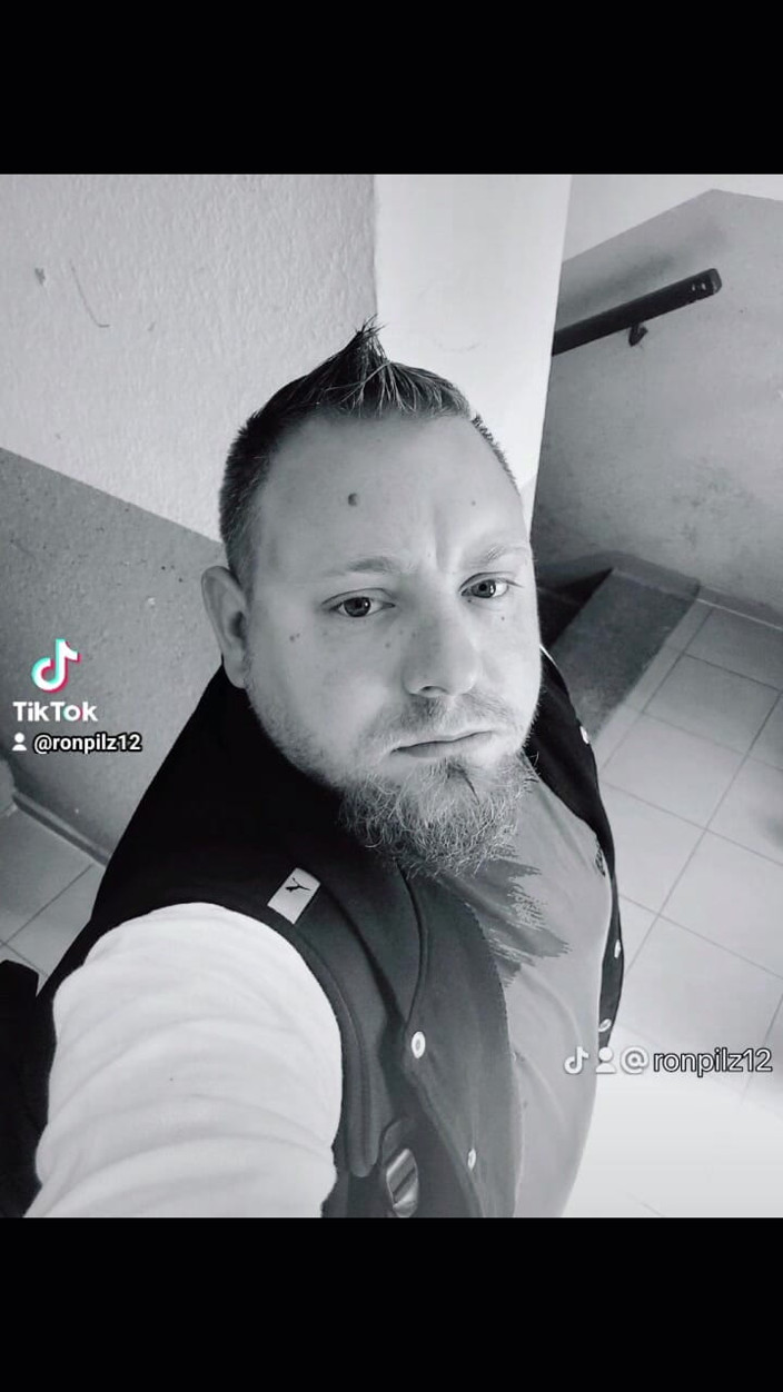 Ronboy: Hraní selfie