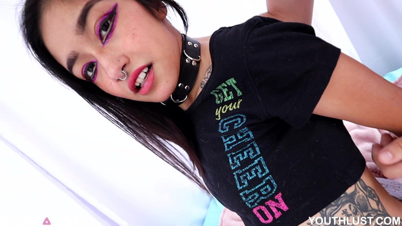 Youth Lust: La première caméra B Creampie de Raven