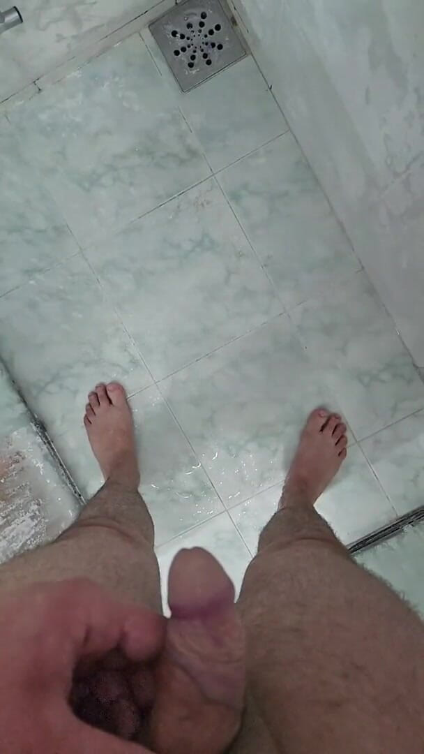 Lkdick8: My Kencing Di Bilik Mandi