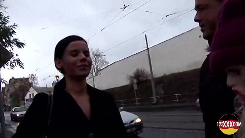 123XXX - Fucked Amateurs in Germany!: Entzückende brünette zum ficken auf der straße abgeholt