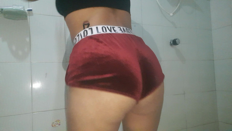 Josyandhot: Fată din sudul Indiei cu fundul mare care dă din...