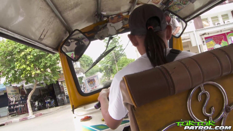 Trike Patrol - Tuk Tuk Patrol: Thai yang menakjubkan tahu cara menyeronokkan