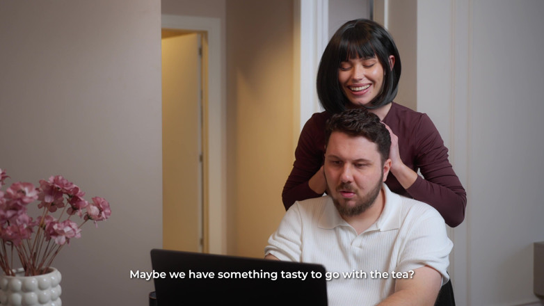 MariMoore: Secretary Marimoore Deep-throats a Cock and Has Rough Sex with...