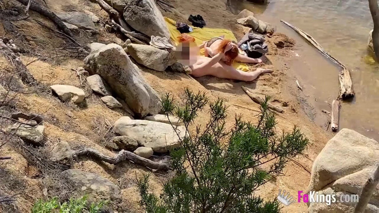 FAKings: 가장 깊은 목구멍은 야외에서 날려 버린 남자를 찾습니다.