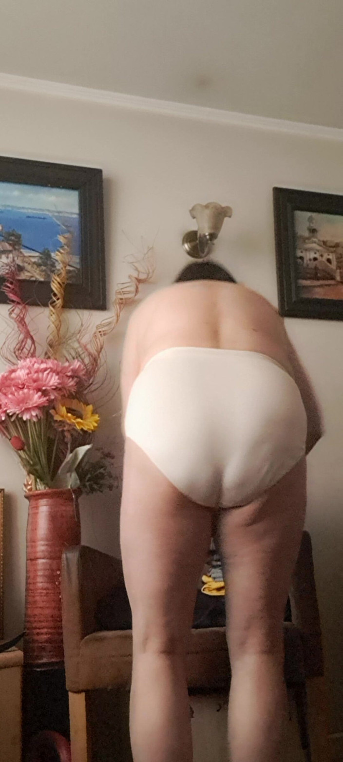 Mommy big hairy pussy: MAMĂ SEXY FACE CURĂȚENIE ACASĂ