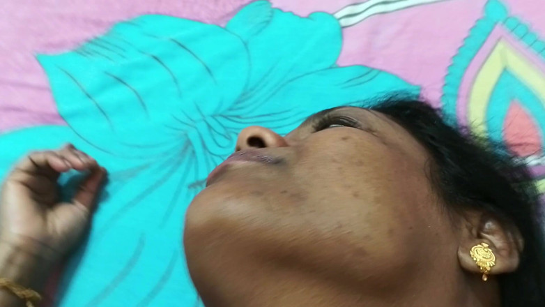 Popmini: India vecina Meera Dixit hardcore mamada y chorros de india...