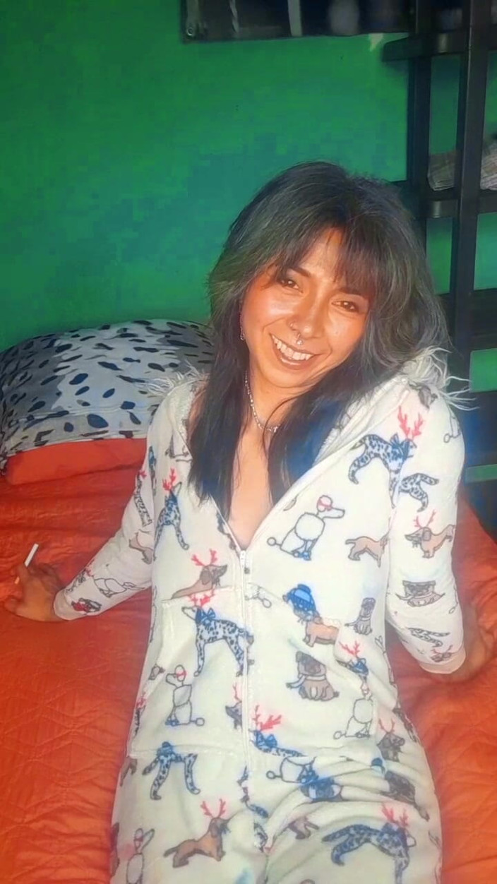 Casia Castro: Cigarrete pagi-pagi