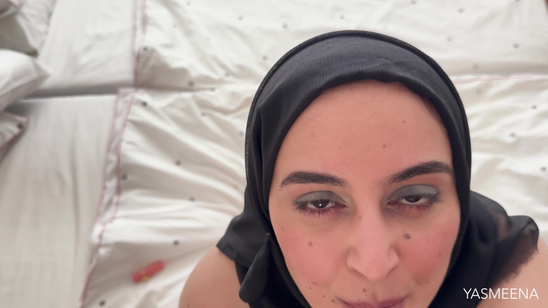 Yasmeena Ali: Hijabi imploră spermă