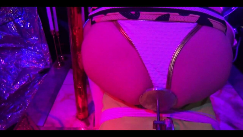 Toy Pleasure: Toypleasurexxx - ein goldenes spielzeug für meinen jungen arsch