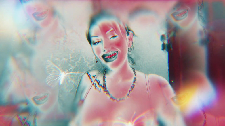 Goddess Misha Goldy: Ти справжня порно сука! Порно - ваше справжнє життя! Ви повинні бути постійним членом назавжди! Це справжнє задоволення!