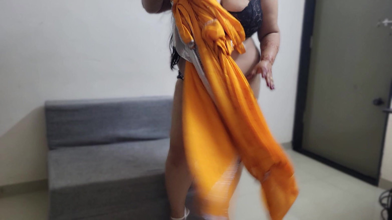 Hot Pavitra: Em có yêu anh không?