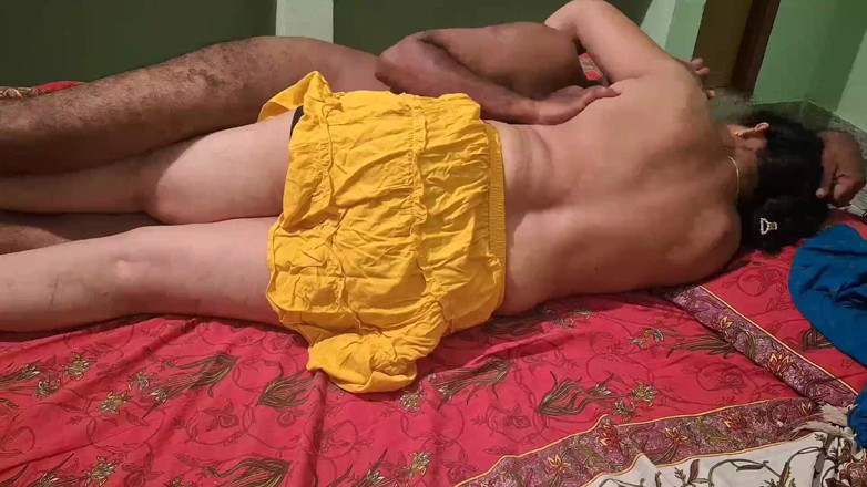 Sexy sindu: Busty Married Indian Babe Her Fantasy of a Big Cock